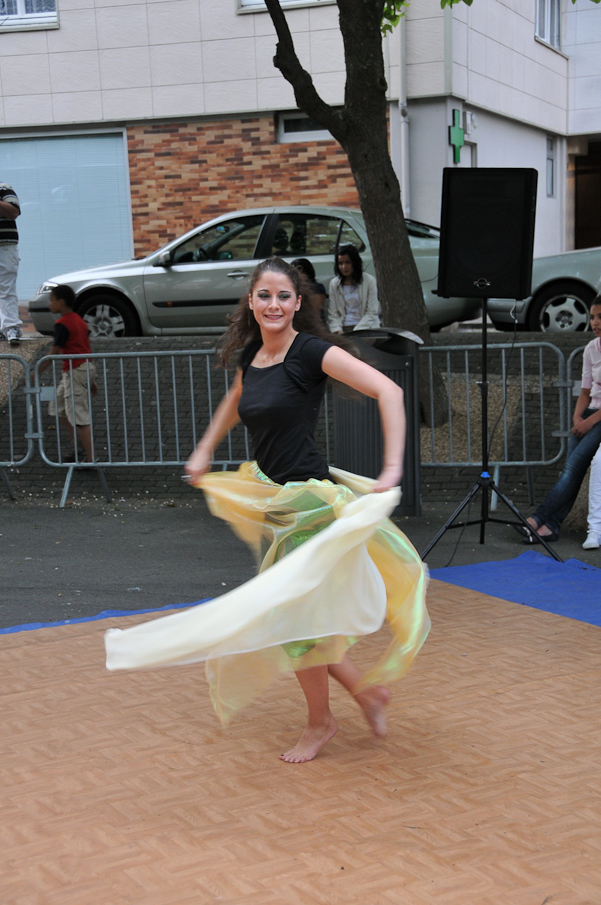 Maison de Quartier Champs Elysees Evry - Danse Orientale 021.jpg